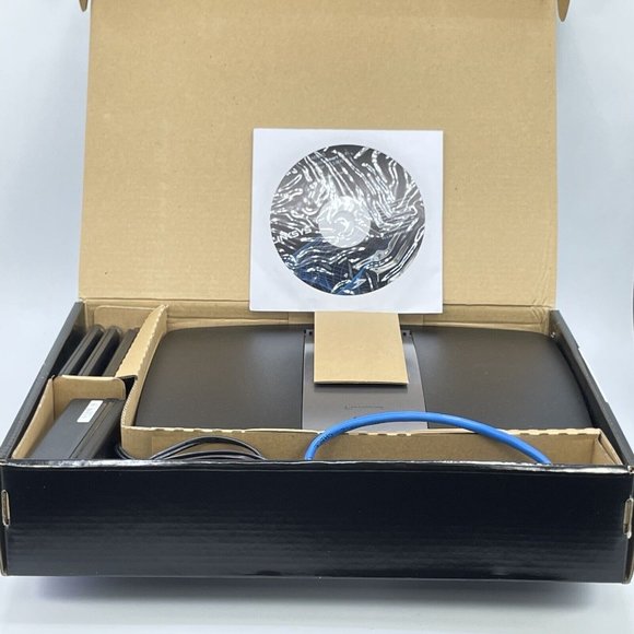 Linksys EA6900 AC1900 1900 Mbps 5 Port Dual Band Wireless Router Smart WiFi - Picture 7 of 11